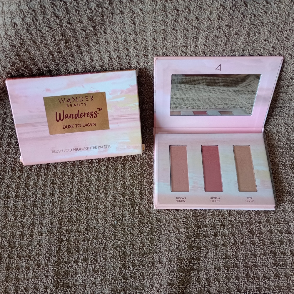 Wander Beauty Wanderess Dusk to Dawn Blush and Highlighter Palette